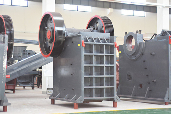 110kW 모터 파워 110-320tph 용량의 석회암 턱 분쇄기 제조업체