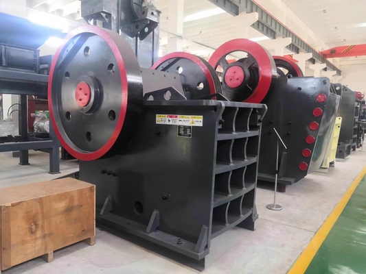 시장에서 55-75kw 모터 전력으로 600*900mm 석회암 턱 크레셔를 직접 판매